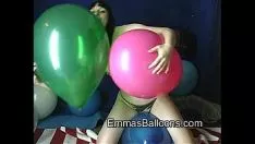 Play Inflate Balloons And Fuck At The Same Time With The Lover