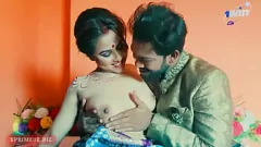 Redare Cuplu indian fierbinte în sex romantic pasionat