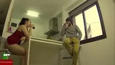 Oynat Onu becermek için amını yalamak zorunda