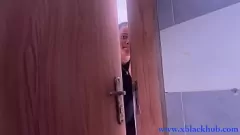 Reproduzir Big Dick Black Guy me fode hardcore no chuveiro